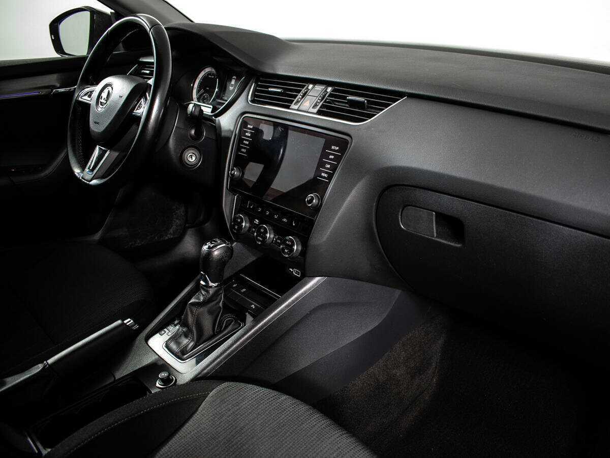 Skoda Octavia с пробегом — 2018 год. Фото: #5
