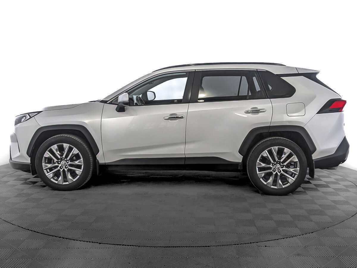 Toyota RAV4 с пробегом — 2020 год. Фото: #7
