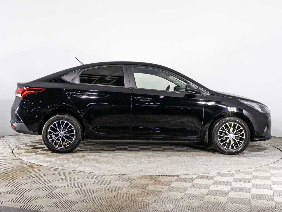 Hyundai Solaris с пробегом — 2021 год. Фото: #3