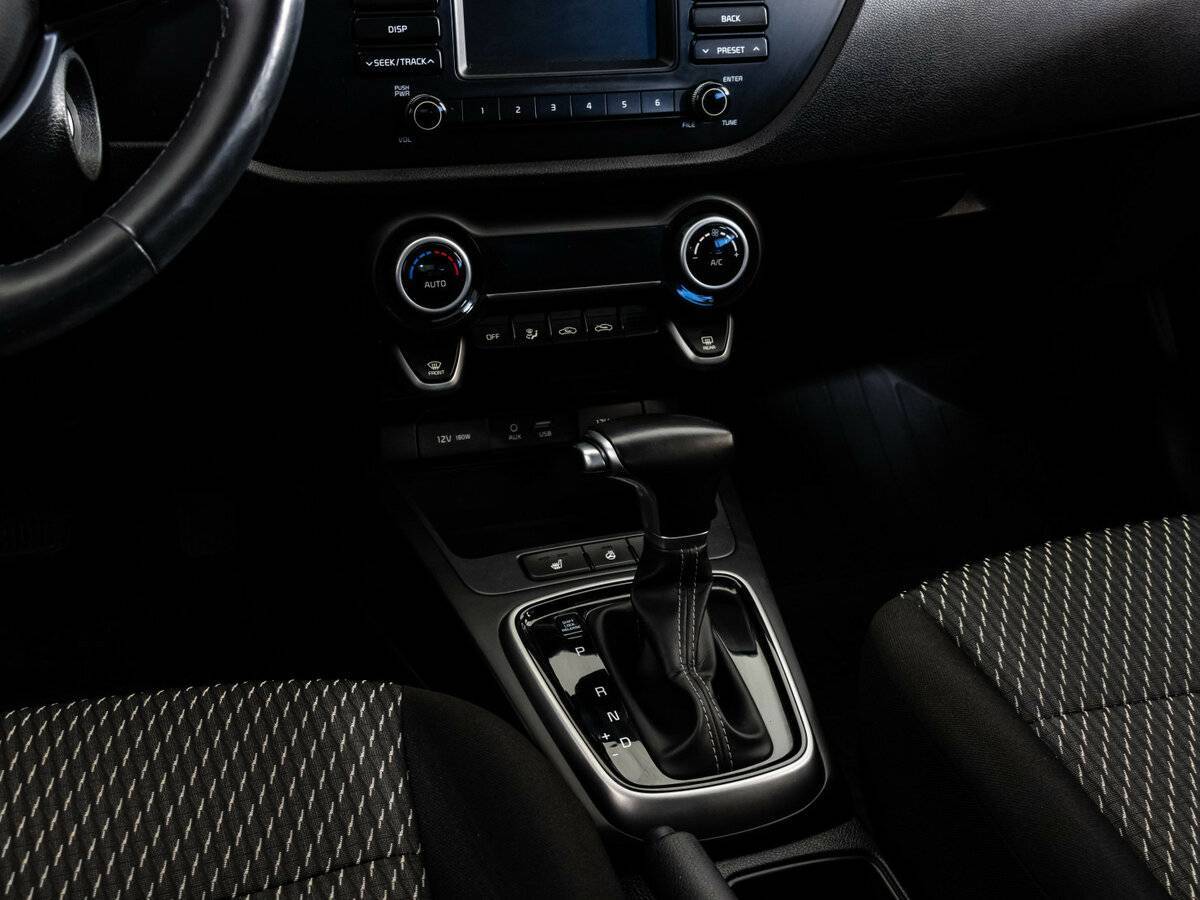 Kia Rio с пробегом — 2018 год. Фото: #10