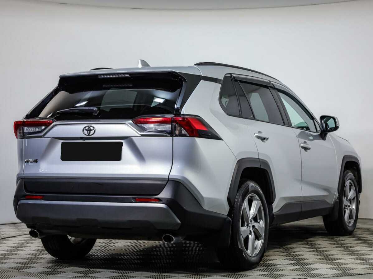 Toyota RAV4 с пробегом — 2020 год. Фото: #0