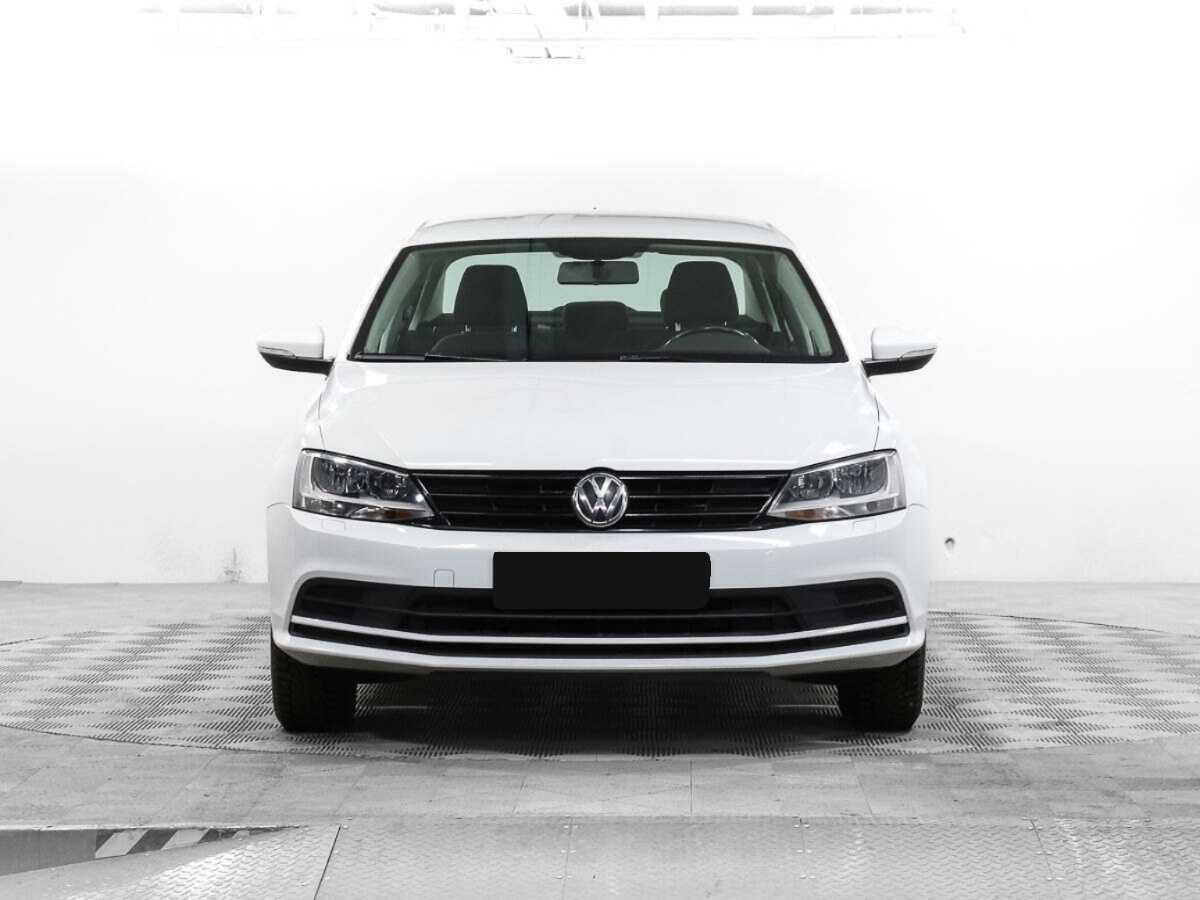 Volkswagen Jetta с пробегом — 2017 год. Фото: #1