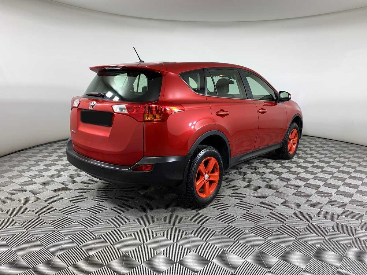 Toyota RAV4 с пробегом — 2013 год. Фото: #4