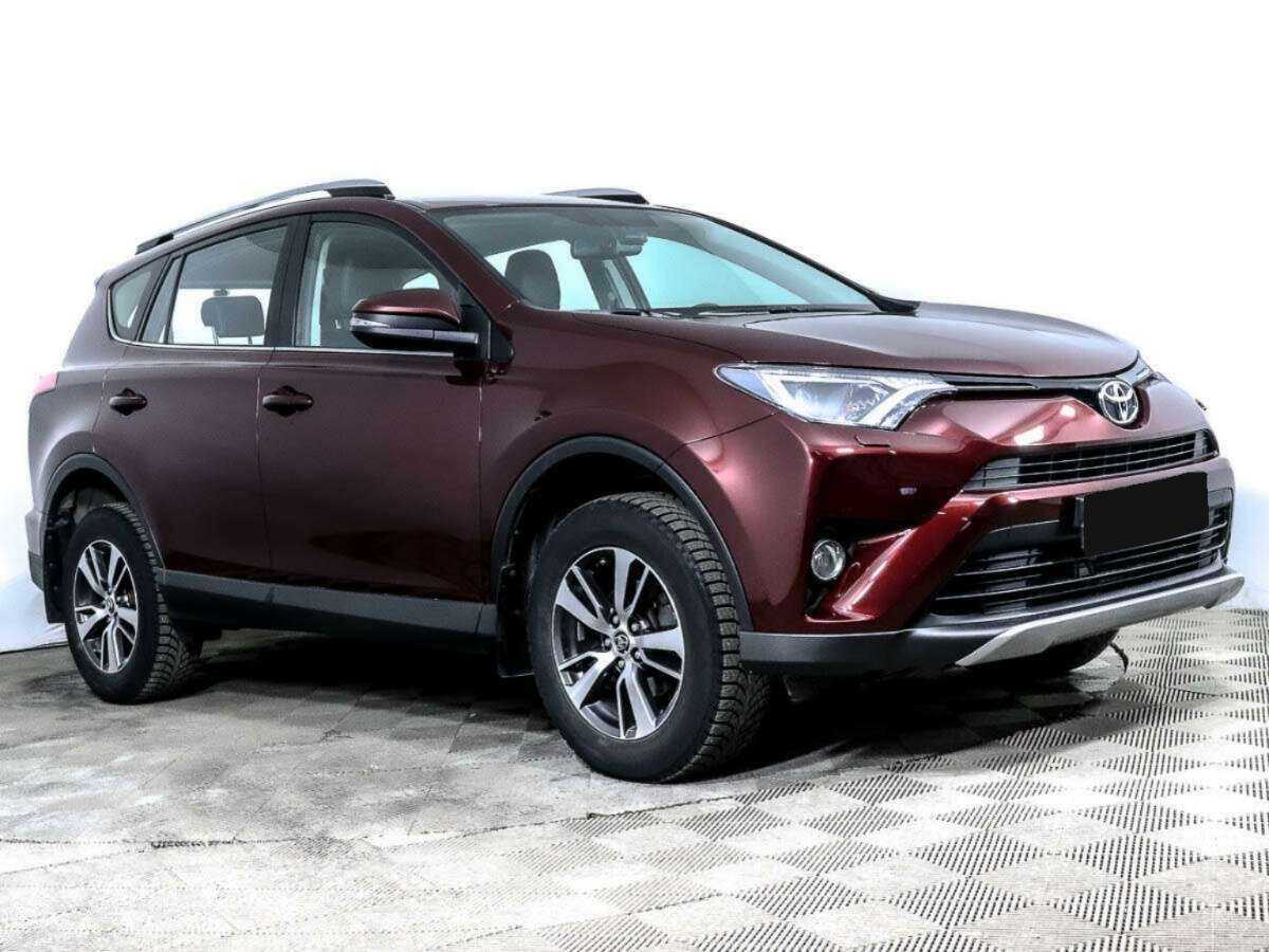 Toyota RAV4 с пробегом — 2016 год. Фото: #2
