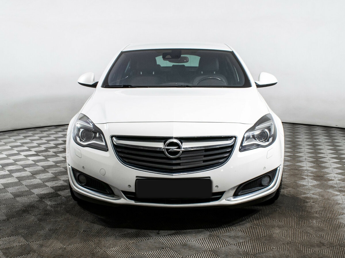 Opel Insignia с пробегом — 2014 год. Фото: #1