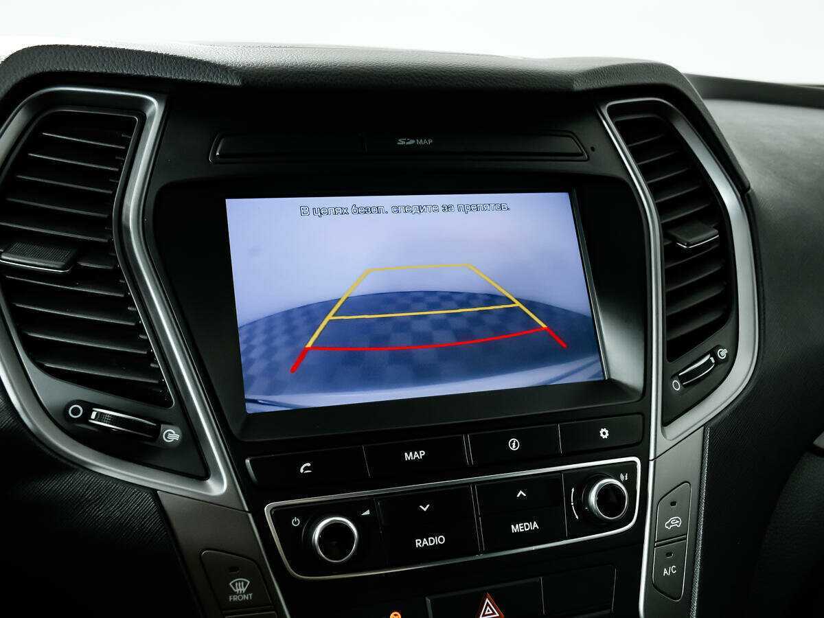 Hyundai Santa Fe с пробегом — 2016 год. Фото: #14