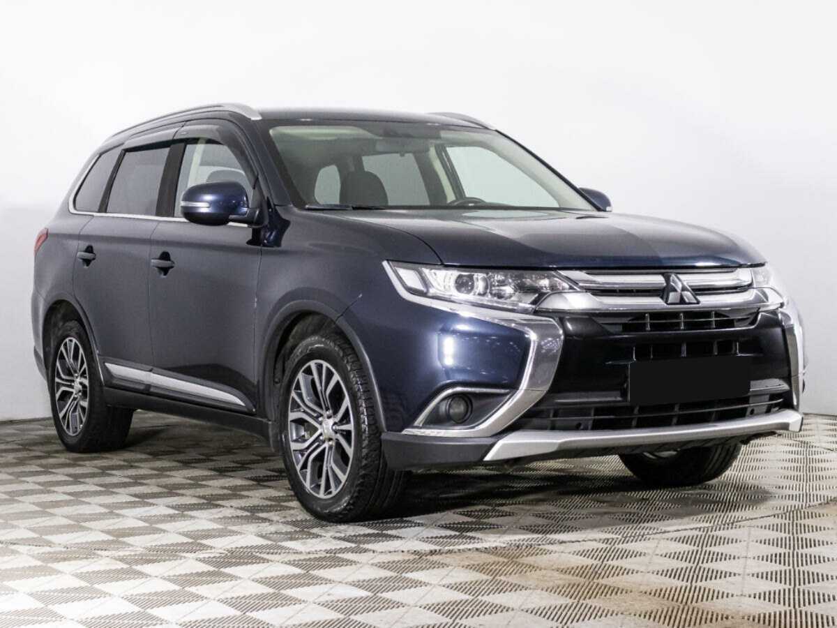Mitsubishi Outlander с пробегом — 2018 год. Фото: #2