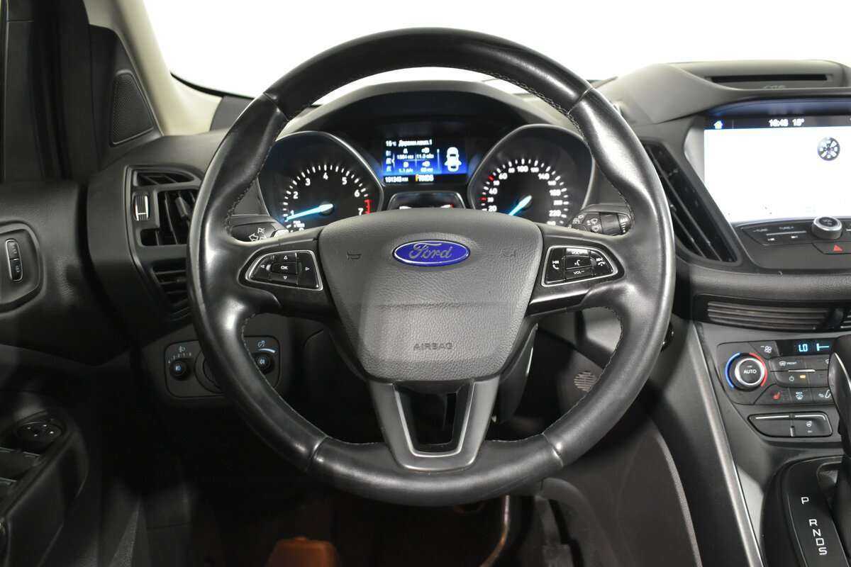 Ford Kuga с пробегом — 2017 год. Фото: #13