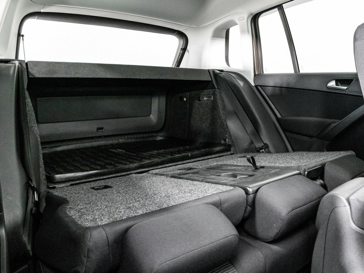 Volkswagen Tiguan с пробегом — 2014 год. Фото: #17