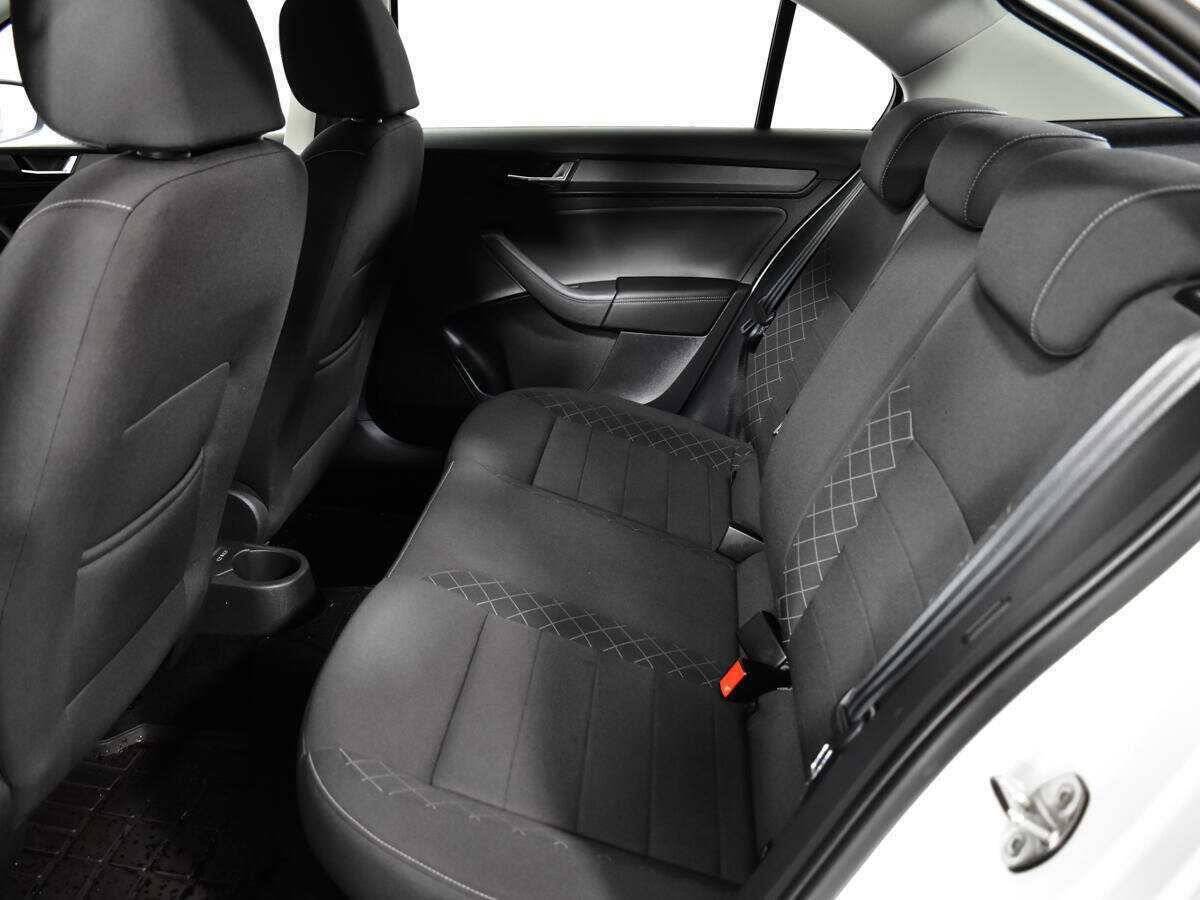 Skoda Rapid с пробегом — 2020 год. Фото: #9