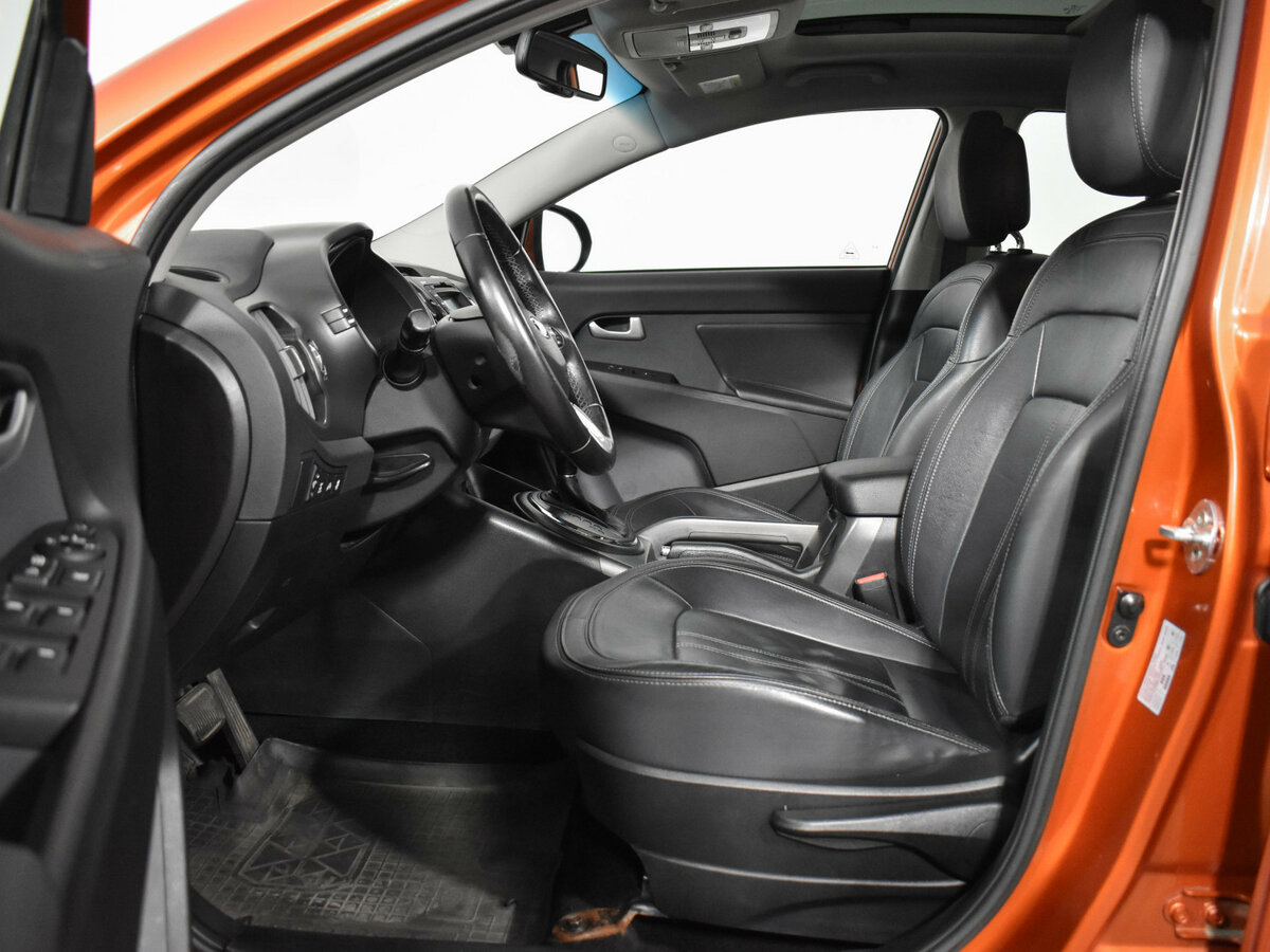 Kia Sportage с пробегом — 2014 год. Фото: #10