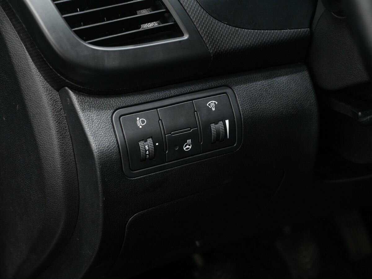 Hyundai Solaris с пробегом — 2016 год. Фото: #16