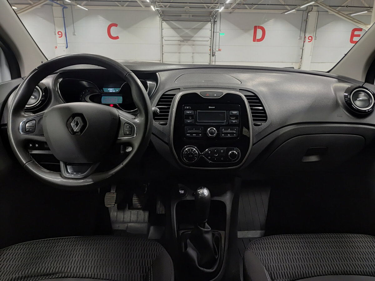 Renault Kaptur с пробегом — 2018 год. Фото: #12