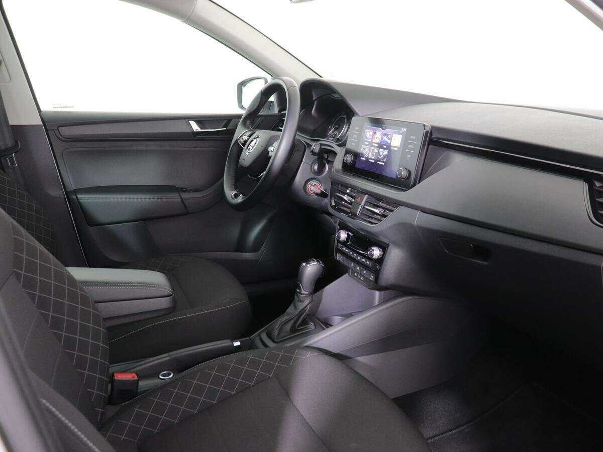 Skoda Rapid с пробегом — 2020 год. Фото: #6