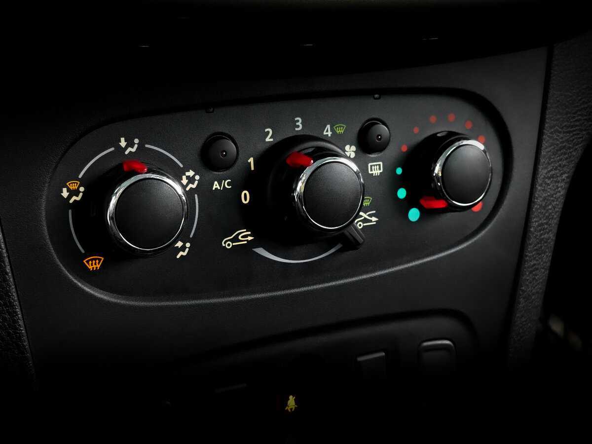 Renault Sandero с пробегом — 2021 год. Фото: #22