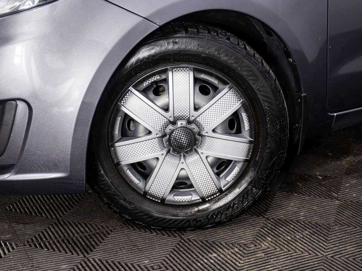 Kia Rio с пробегом — 2013 год. Фото: #17