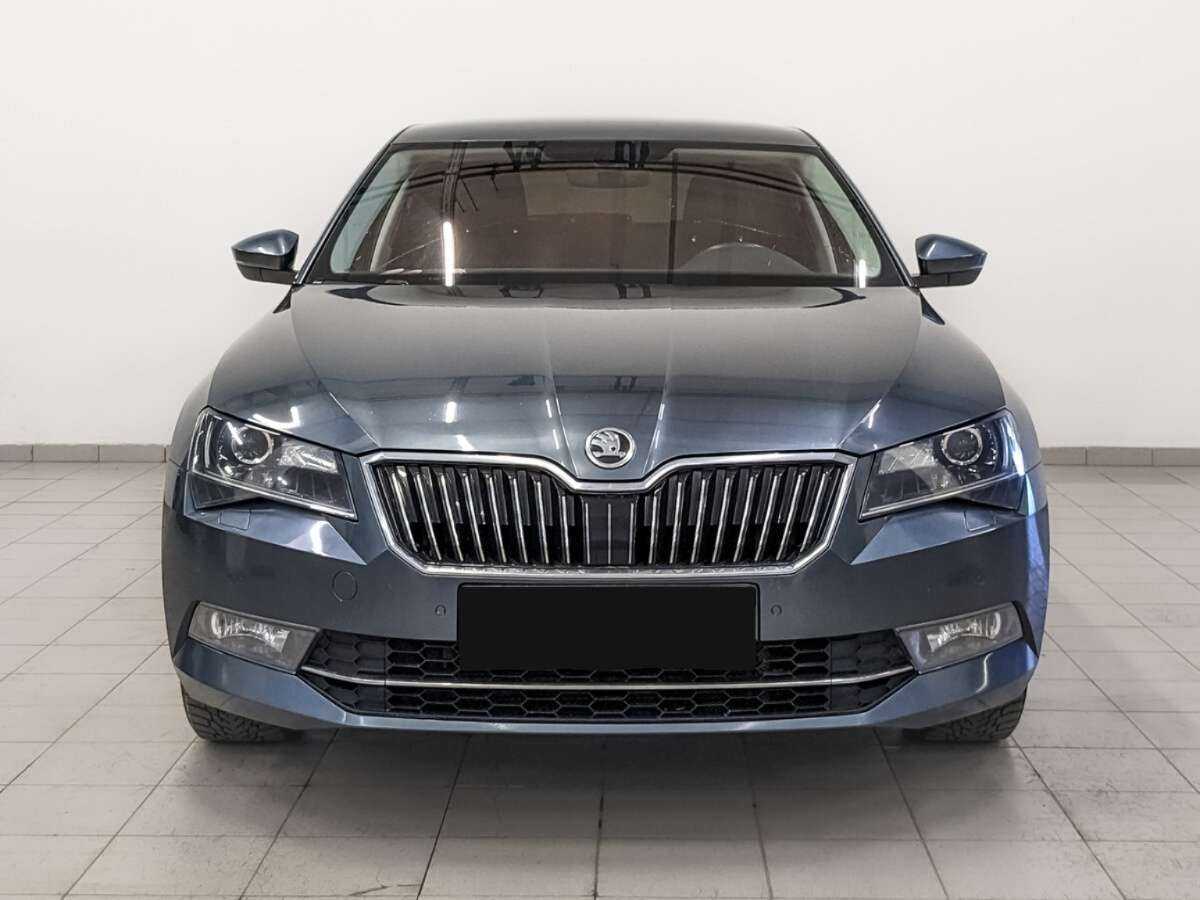 Skoda Superb с пробегом — 2017 год. Фото: #1