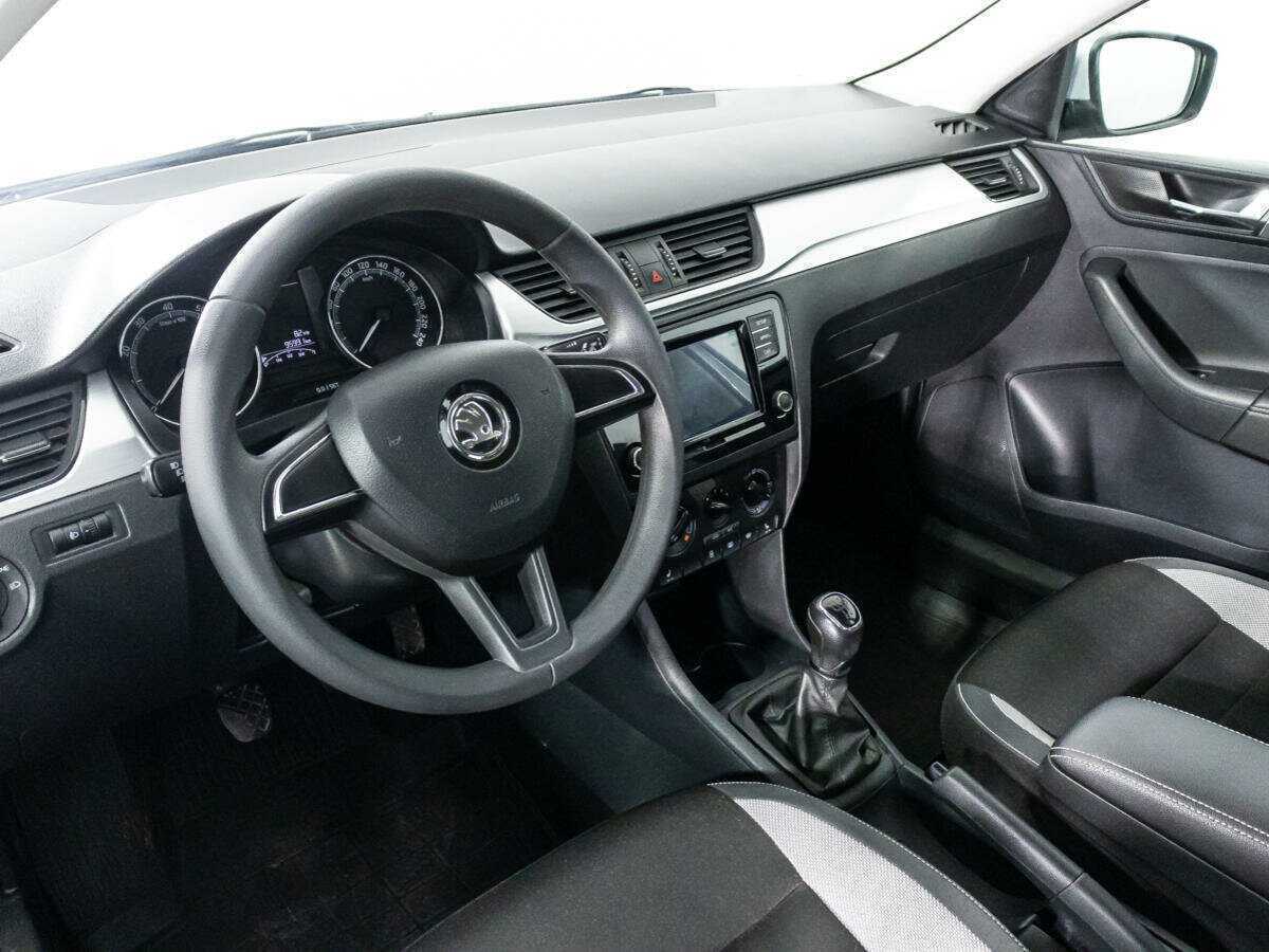 Skoda Rapid с пробегом — 2018 год. Фото: #10
