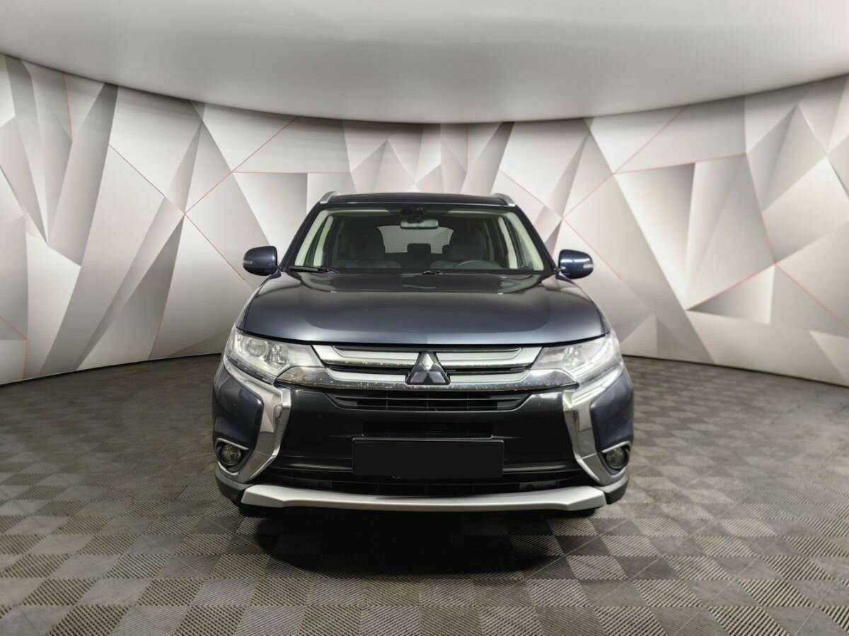 Mitsubishi Outlander с пробегом — 2018 год. Фото: #6