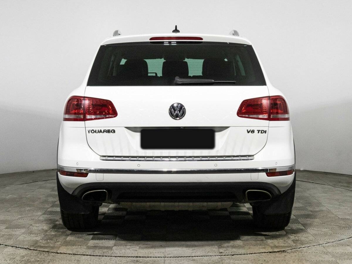 Volkswagen Touareg с пробегом — 2016 год. Фото: #5