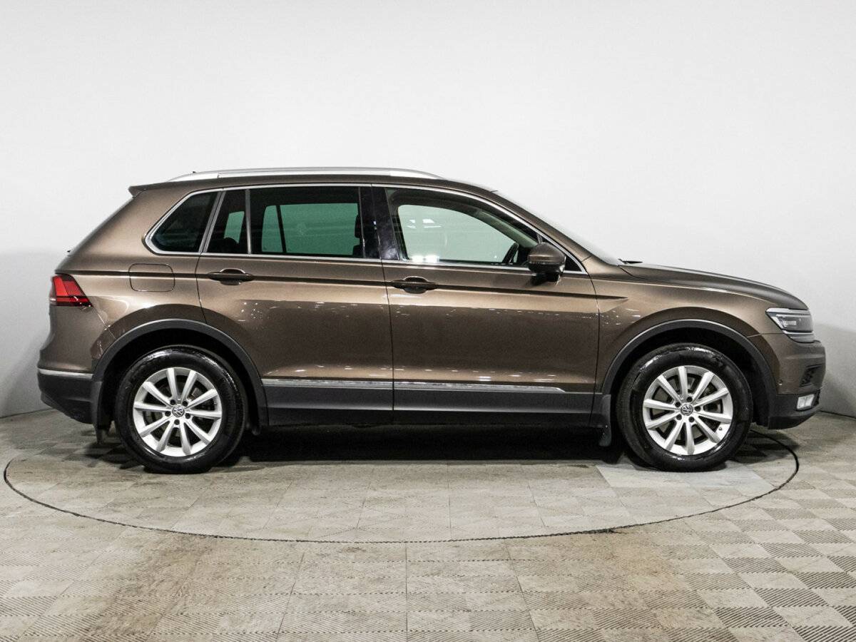 Volkswagen Tiguan с пробегом — 2017 год. Фото: #3