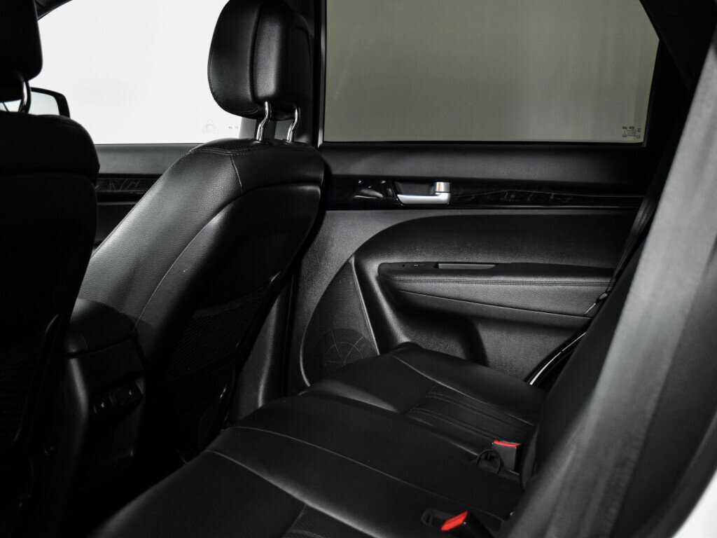 Kia Sorento с пробегом — 2017 год. Фото: #13