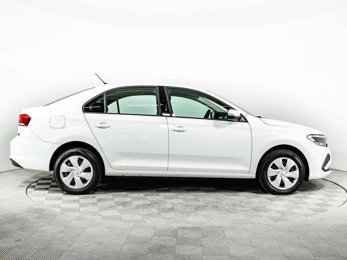 Volkswagen Polo с пробегом — 2021 год. Фото: #3
