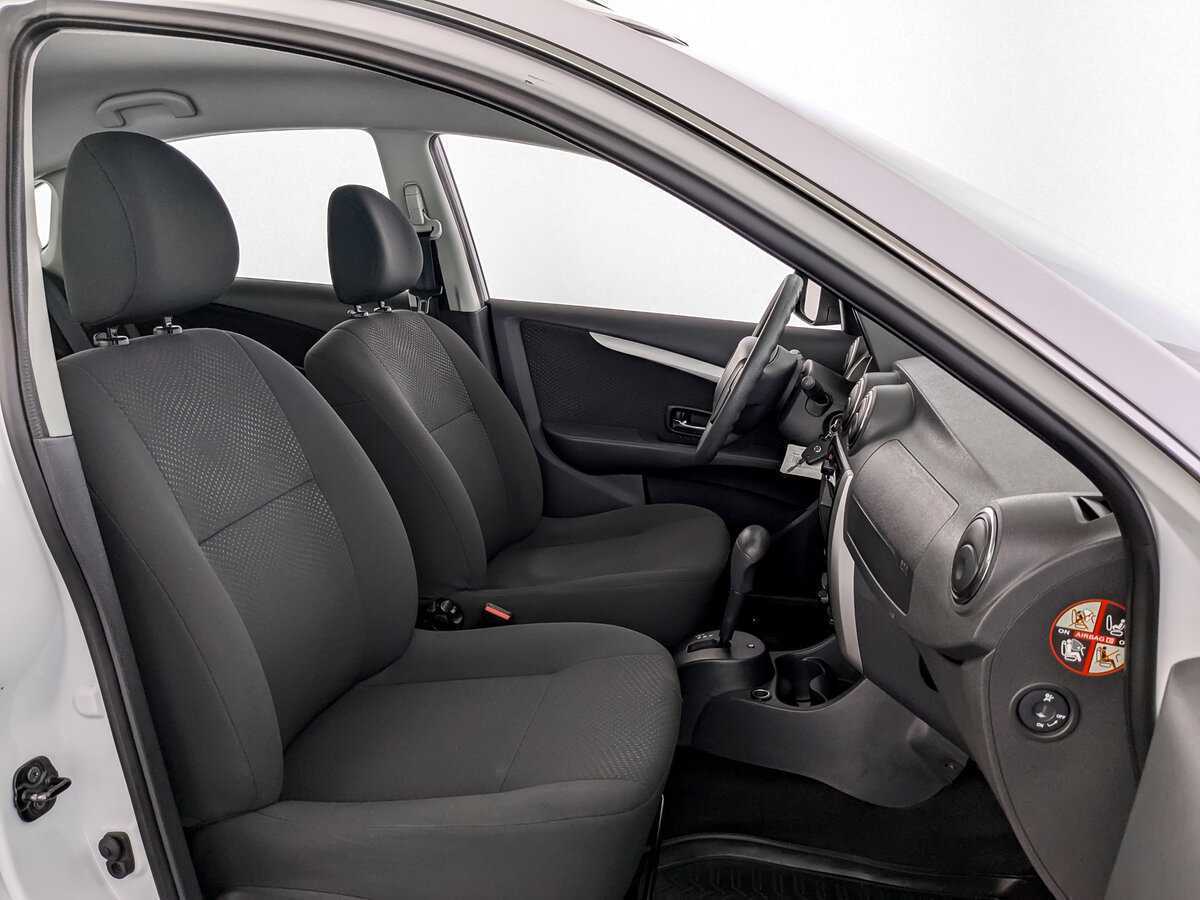 Nissan Almera с пробегом — 2015 год. Фото: #17