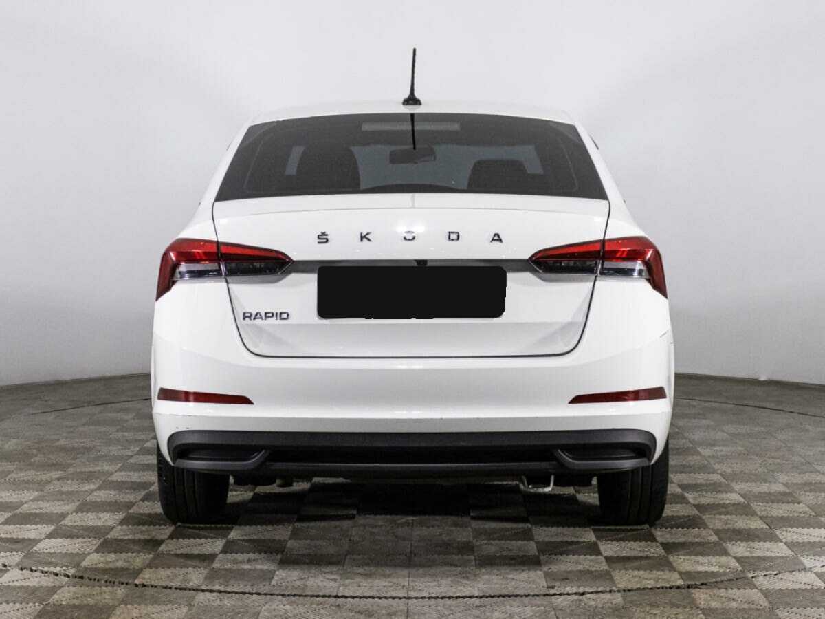 Skoda Rapid с пробегом — 2021 год. Фото: #5