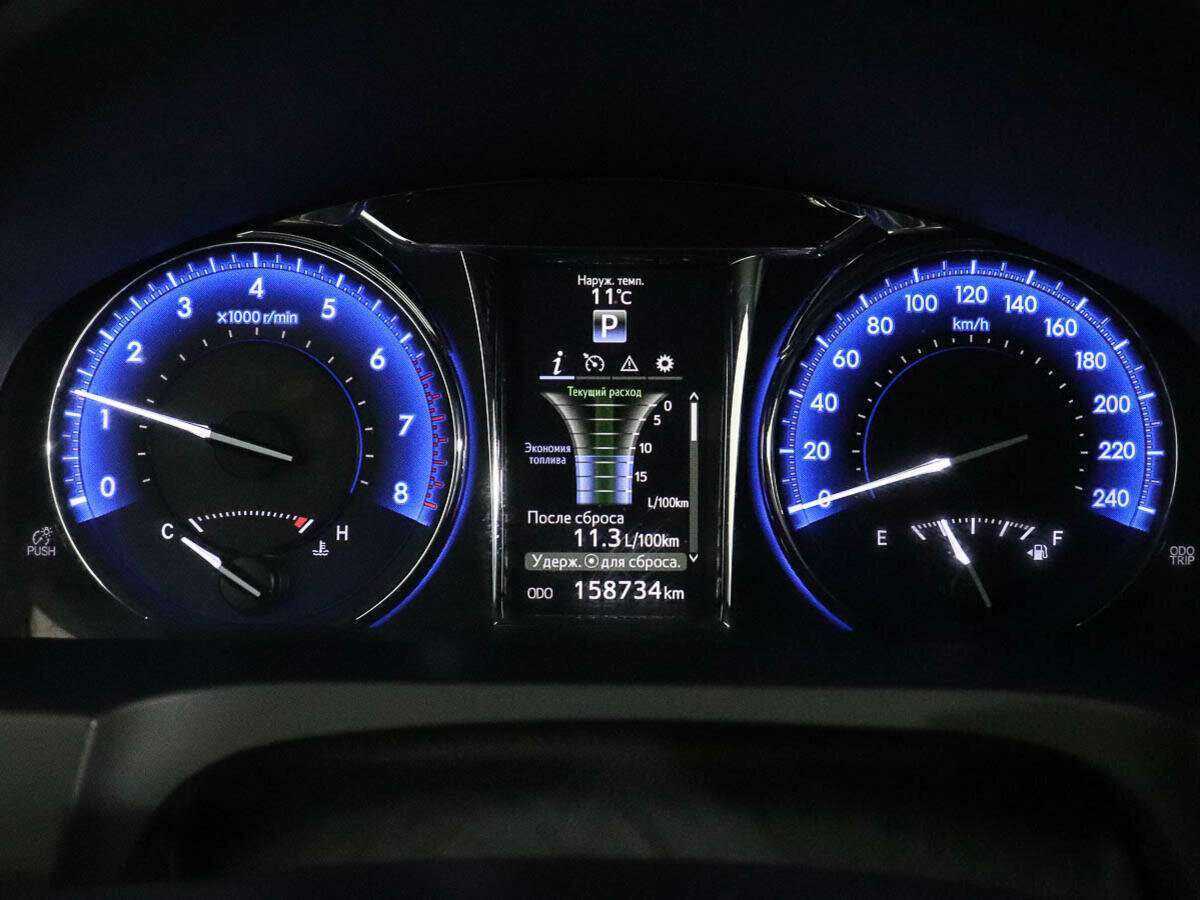 Toyota Camry с пробегом — 2018 год. Фото: #9