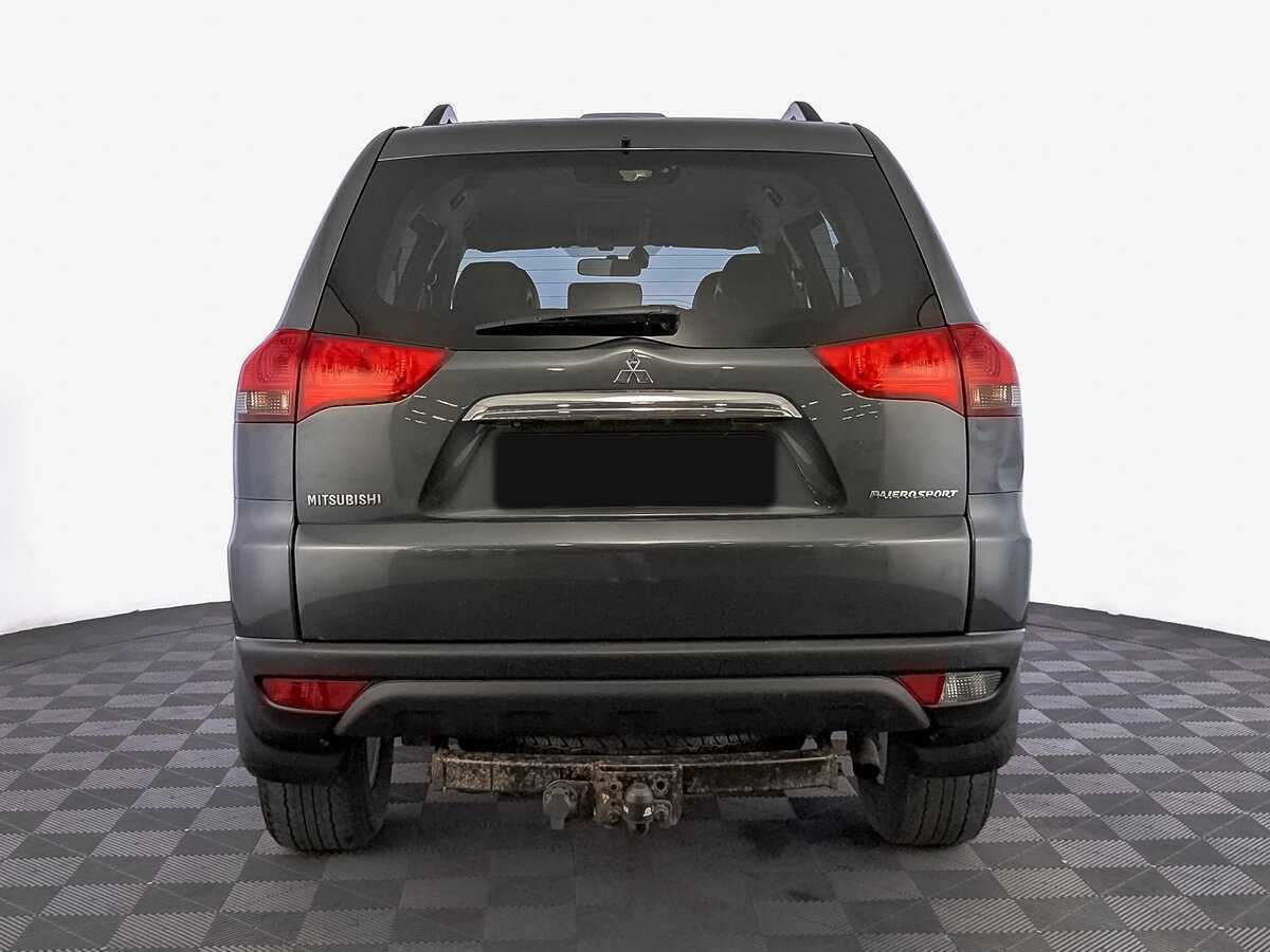 Mitsubishi Pajero Sport с пробегом — 2013 год. Фото: #5