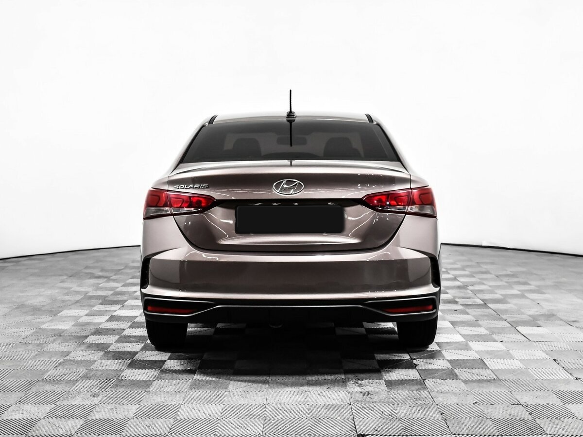 Hyundai Solaris с пробегом — 2020 год. Фото: #4