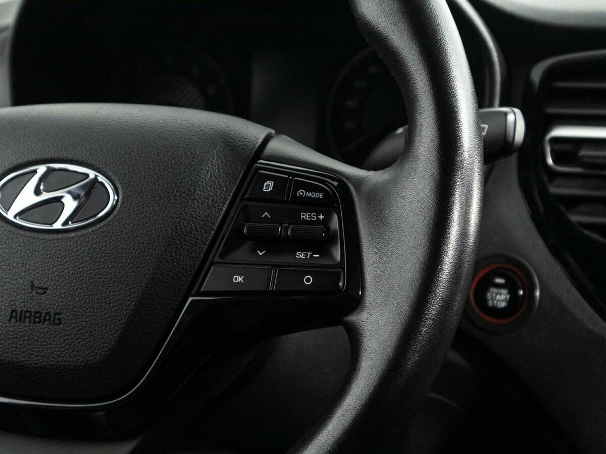 Hyundai Solaris с пробегом — 2020 год. Фото: #19