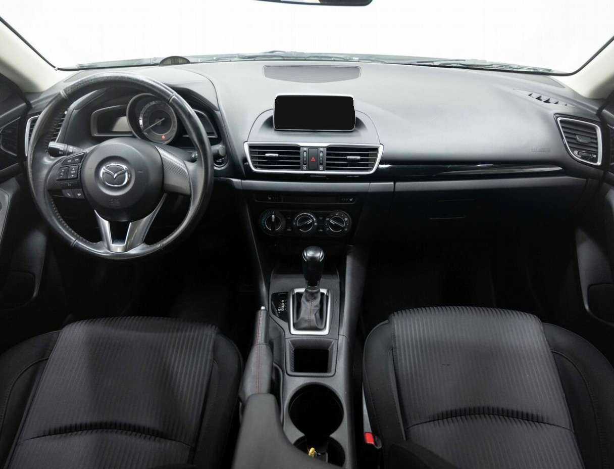 Mazda 3 с пробегом — 2013 год. Фото: #12