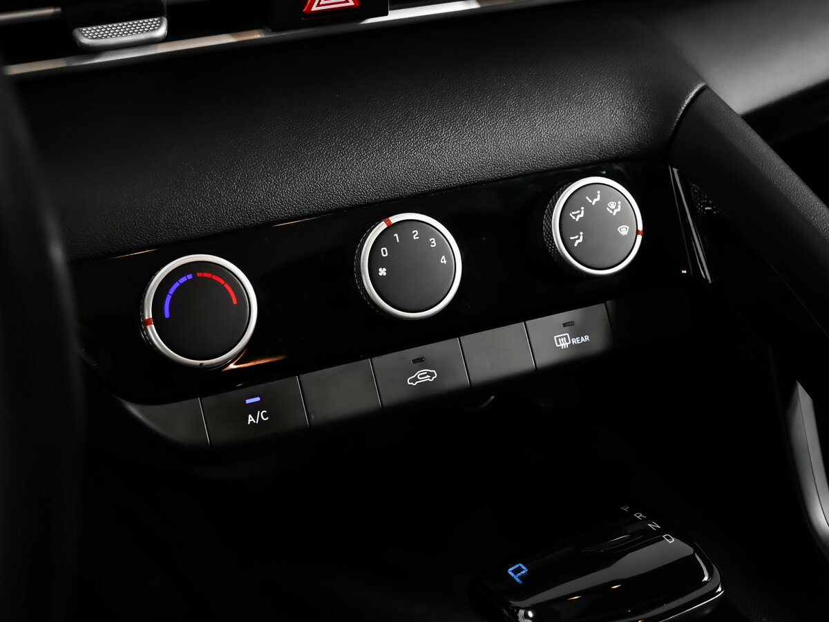 Hyundai Elantra с пробегом — 2023 год. Фото: #15