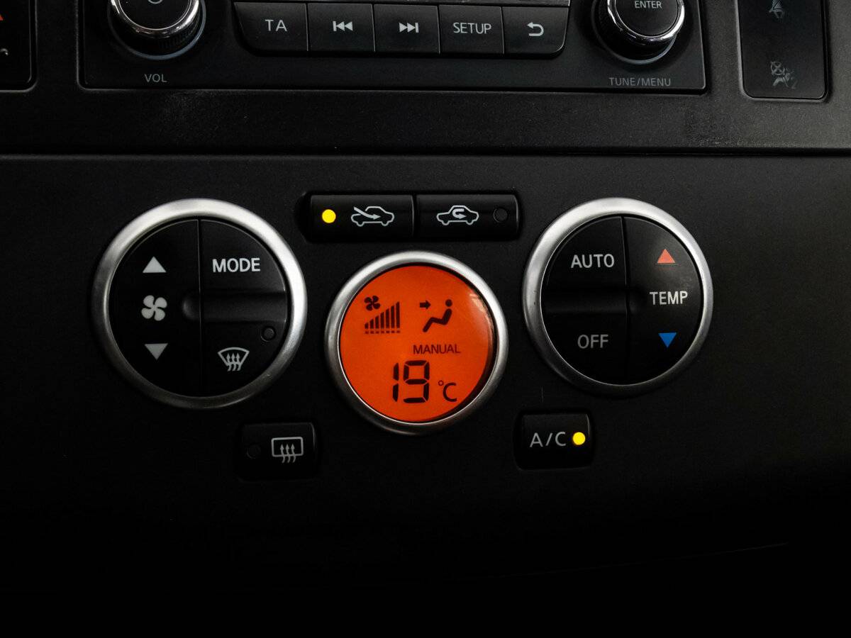 Nissan Tiida с пробегом — 2013 год. Фото: #10