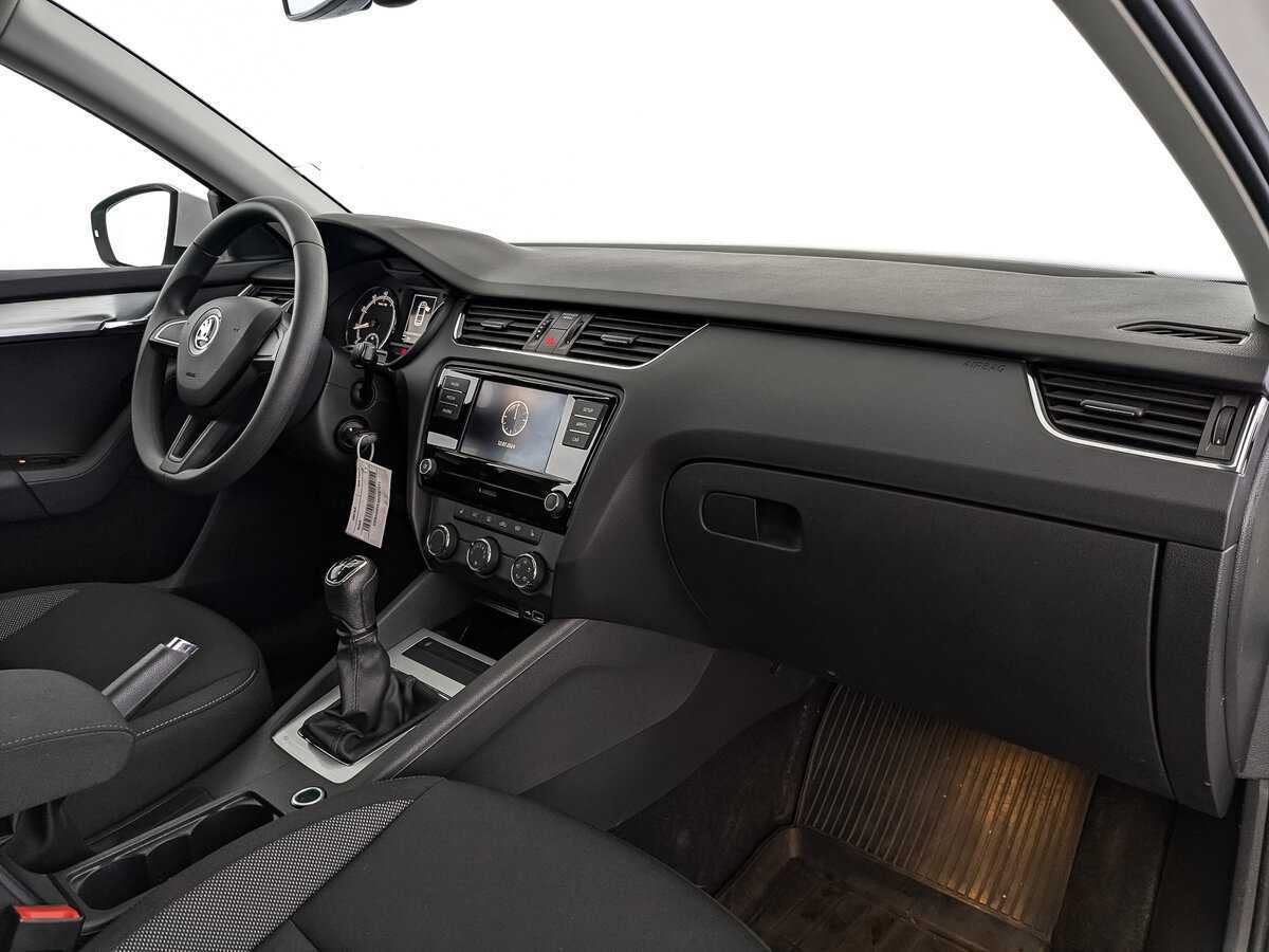 Skoda Octavia с пробегом — 2019 год. Фото: #8