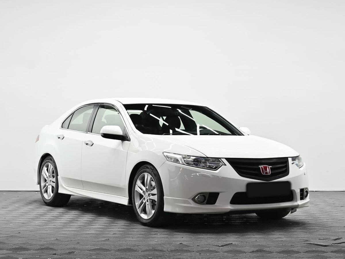 Honda Accord с пробегом — 2012 год. Фото: #1