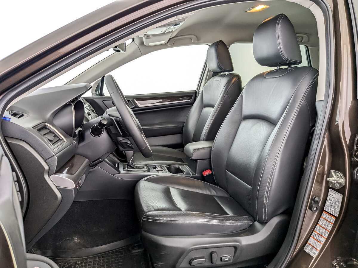 Subaru Outback с пробегом — 2017 год. Фото: #13
