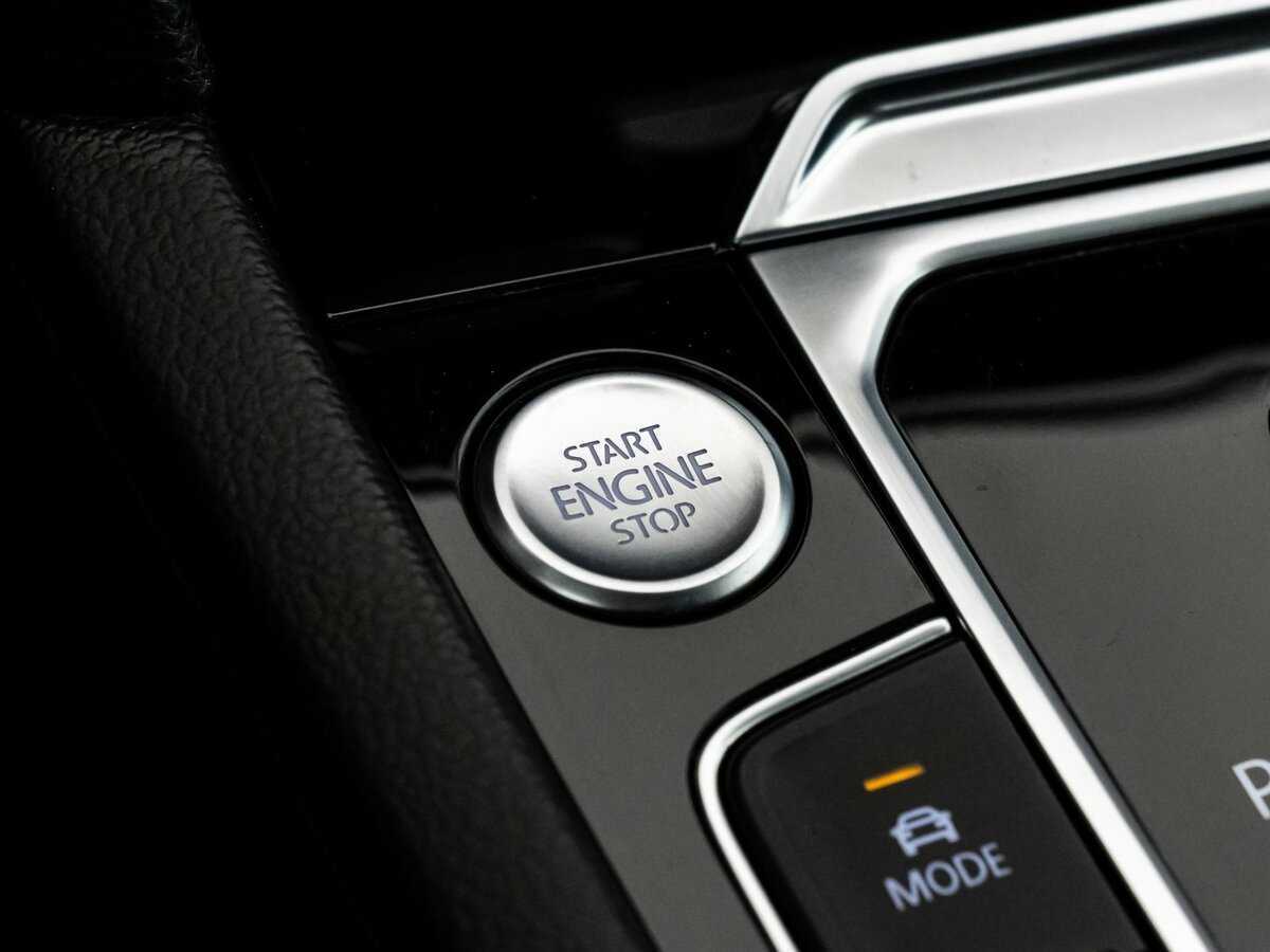 Volkswagen Passat с пробегом — 2018 год. Фото: #13