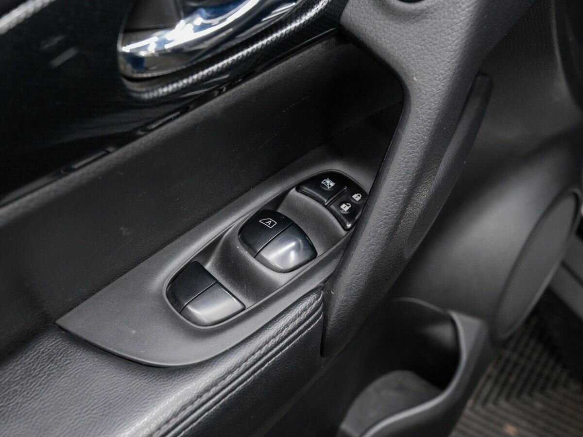 Nissan X-Trail с пробегом — 2015 год. Фото: #14