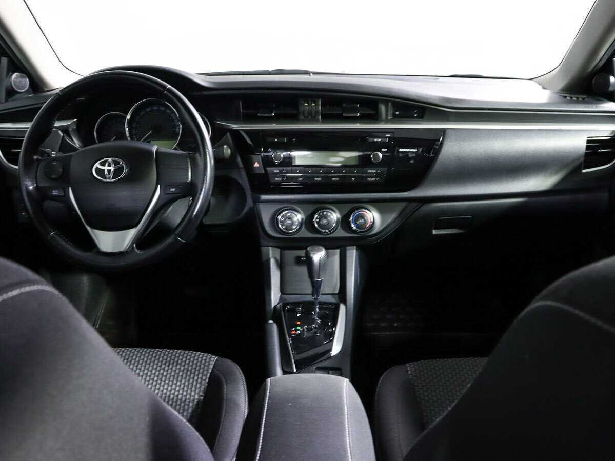 Toyota Corolla с пробегом — 2016 год. Фото: #9