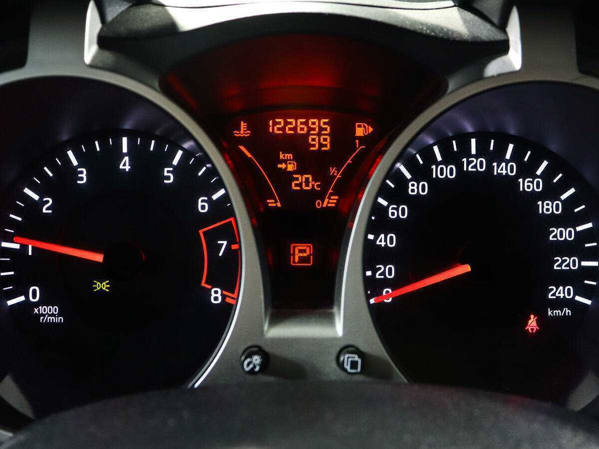 Nissan Juke с пробегом — 2012 год. Фото: #8