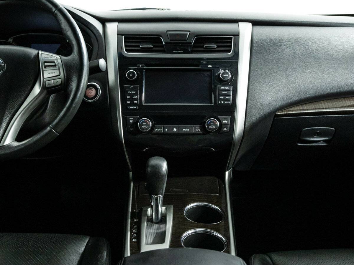 Nissan Teana с пробегом — 2015 год. Фото: #13