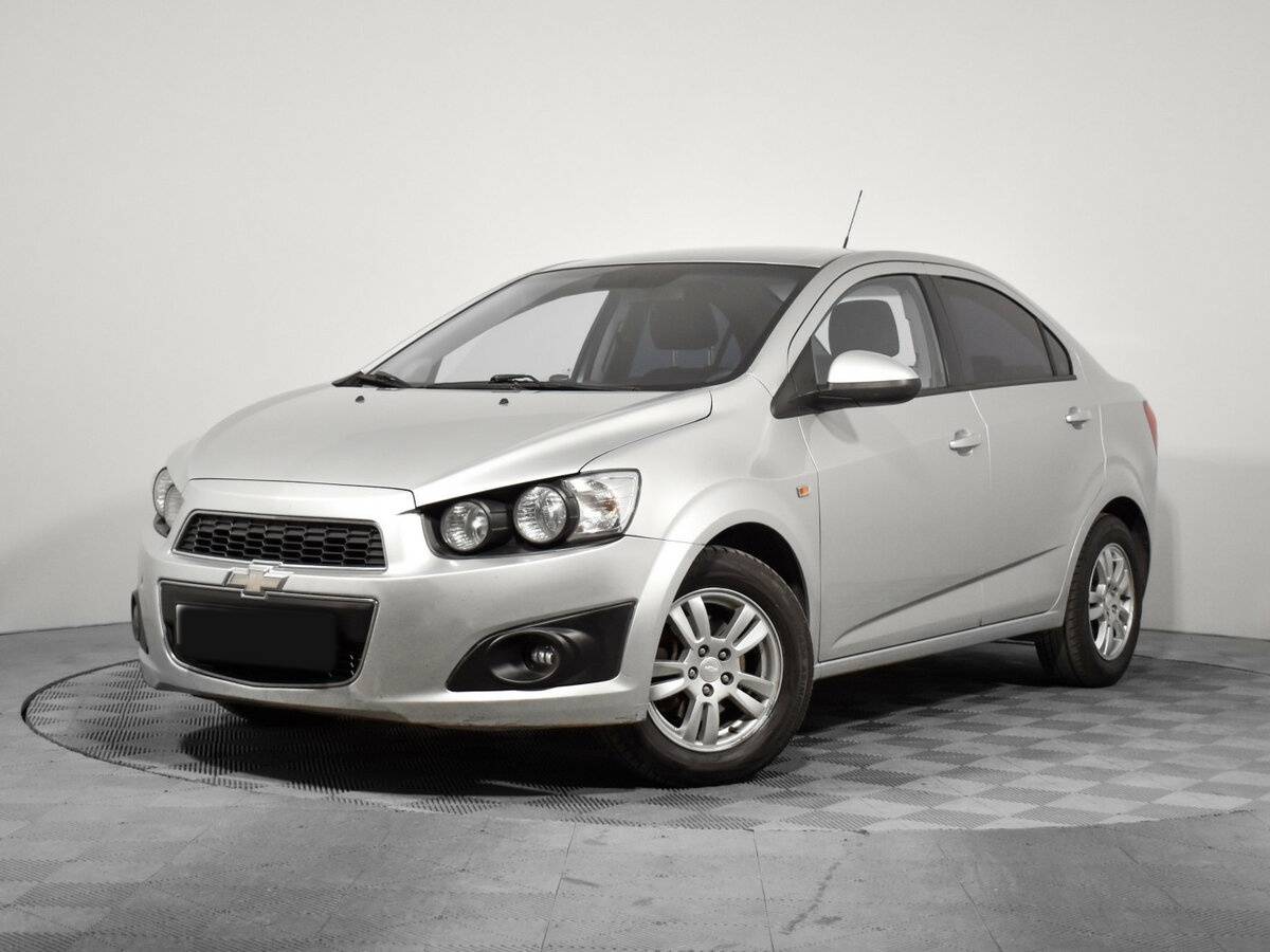 Chevrolet Aveo с пробегом — 2014 год. Фото: #0