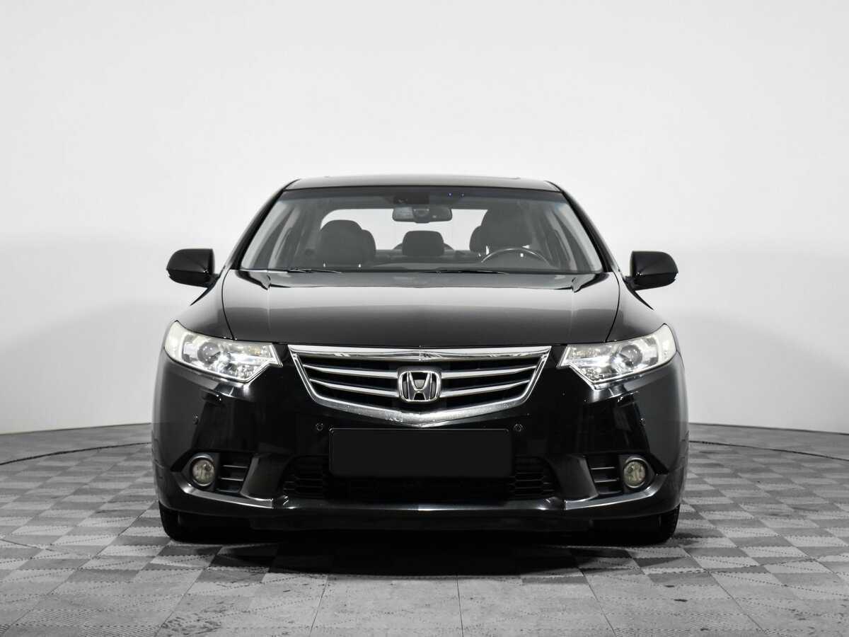 Honda Accord с пробегом — 2012 год. Фото: #1