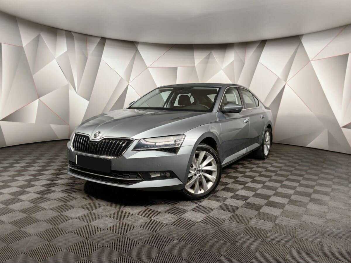 Skoda Superb с пробегом — 2017 год. Фото: #0