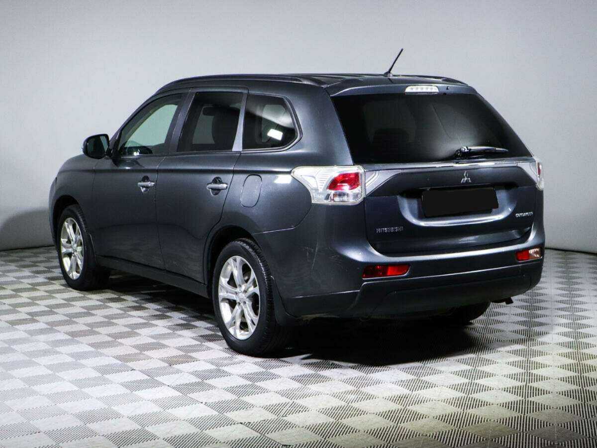 Mitsubishi Outlander с пробегом — 2013 год. Фото: #4
