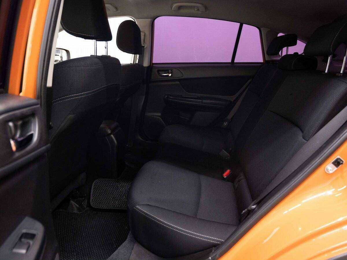 Subaru XV с пробегом — 2012 год. Фото: #8