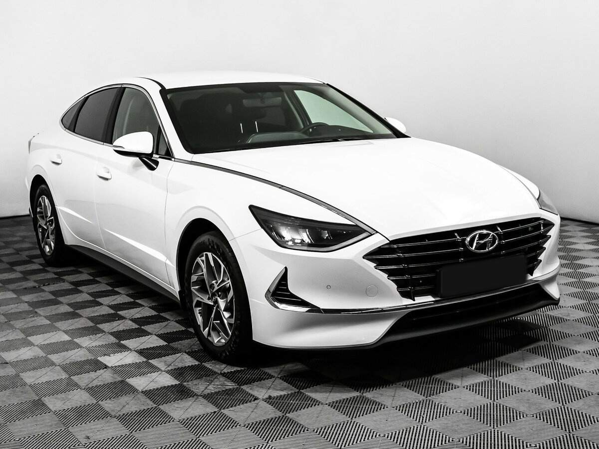 Hyundai Sonata с пробегом — 2020 год. Фото: #2